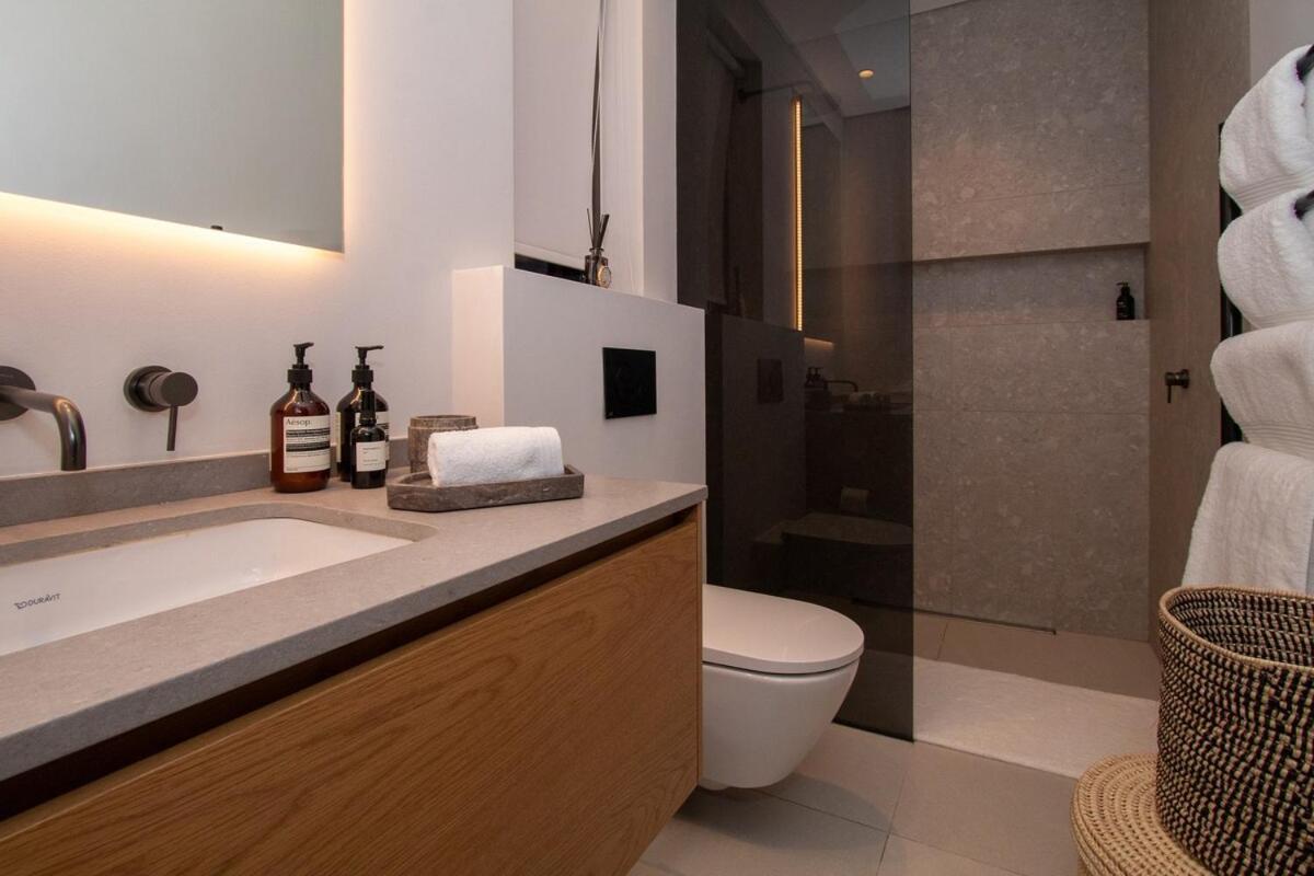 Apartment Living The Dream De Wet Road Cape Town