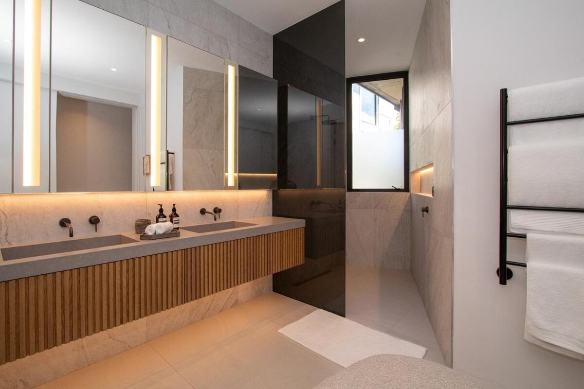 Apartment Living The Dream De Wet Road Cape Town