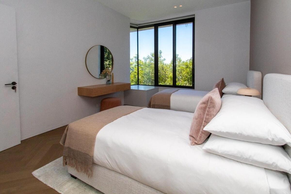 Apartment Living The Dream De Wet Road *