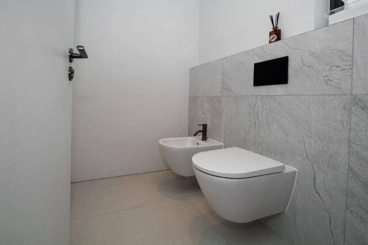 Apartment Living The Dream De Wet Road Cape Town