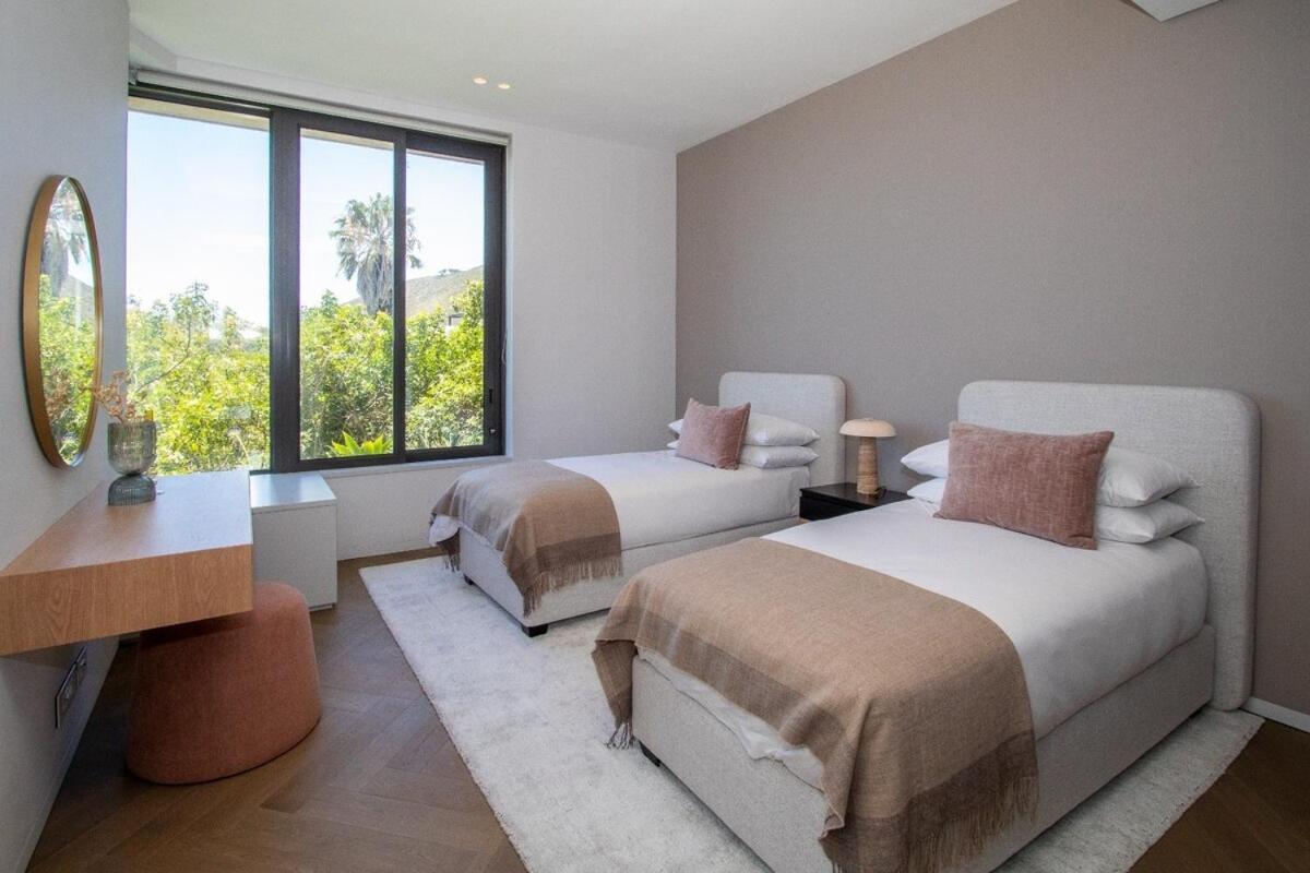 Living The Dream De Wet Road Apartment